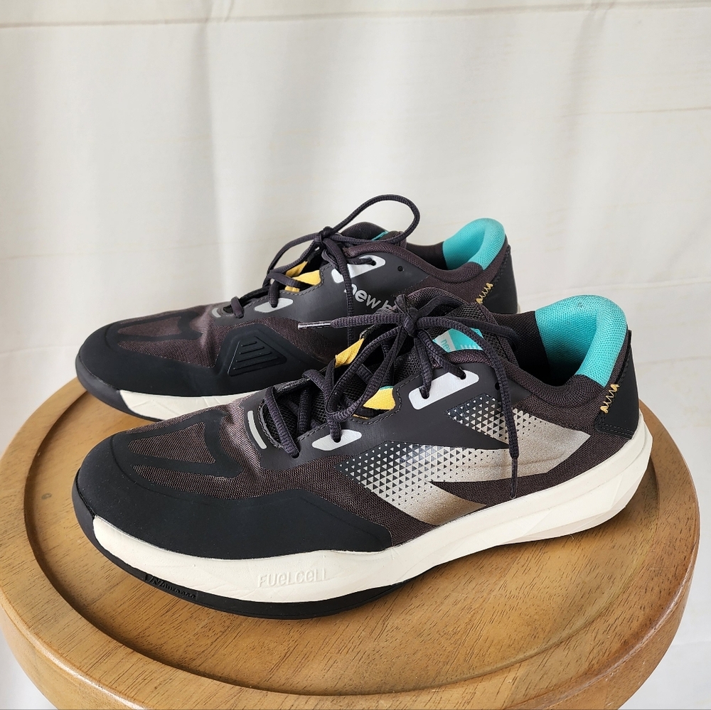 New Balance Fuelcell 796v4 Men's Black and Gray Running Shoes